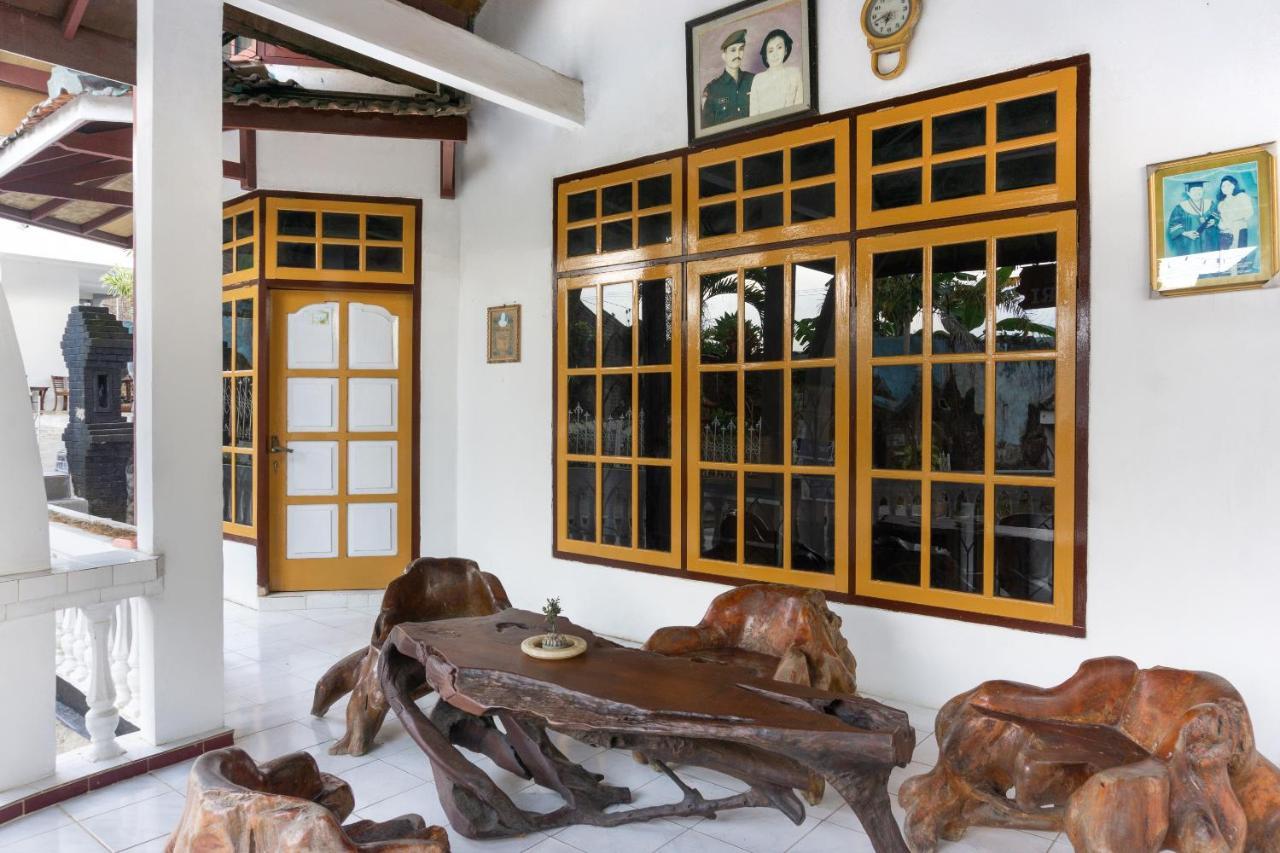 Отель Reddoorz At Pujon Malang Бату Экстерьер фото